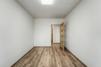 Prodej bytu 2+kk v osobním vlastnictví 45 m², Praha 8 - Střížkov
