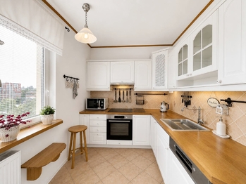 Kuchyně - Pronájem bytu 3+1 v osobním vlastnictví 79 m², České Budějovice 