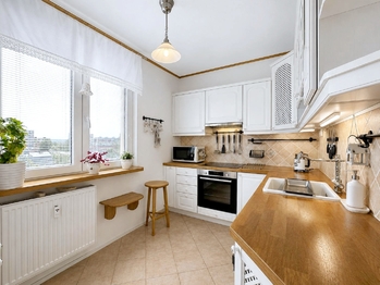Kuchyně - Pronájem bytu 3+1 v osobním vlastnictví 79 m², České Budějovice