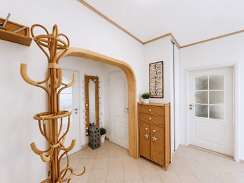 Chodba - Pronájem bytu 3+1 v osobním vlastnictví 79 m², České Budějovice