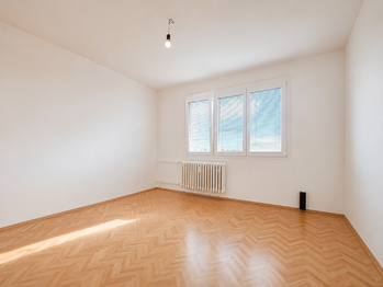 ložnice - Prodej bytu 3+1 v osobním vlastnictví 66 m², Plzeň