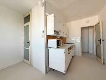 kuchyně - Prodej bytu 3+1 v osobním vlastnictví 66 m², Plzeň
