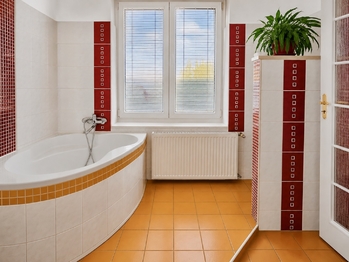 Prodej bytu 4+1 v osobním vlastnictví 130 m², Sokolov