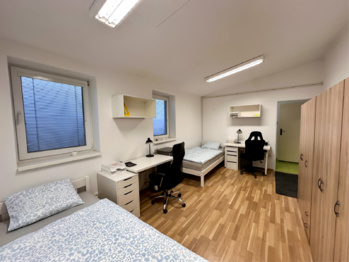 Průchozí pokoj  - Pronájem bytu 2+1 v osobním vlastnictví 40 m², Modřice