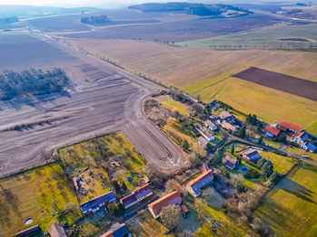 Prodej pozemku 1000 m², Bukovany