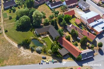 Prodej pozemku 2388 m², Svéradice
