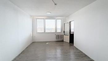 Pronájem bytu 1+1 v družstevním vlastnictví 33 m², Praha 8 - Kobylisy