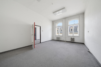 Prodej kancelářských prostor 61 m², Karlovy Vary