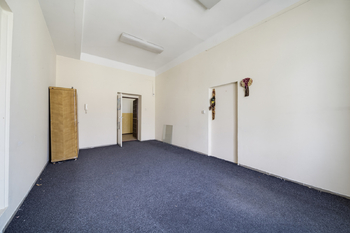 Prodej kancelářských prostor 61 m², Karlovy Vary