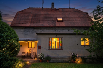 Prodej domu 200 m², Běleč