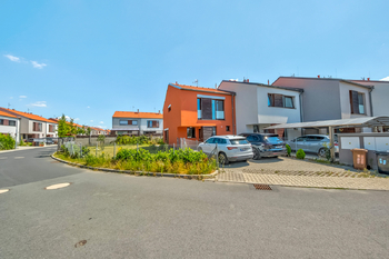 Prodej domu 121 m², Drahelčice