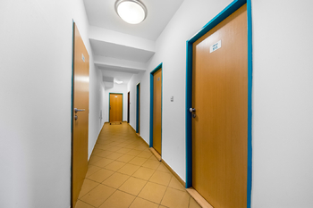 Sklepy - Pronájem bytu 2+kk v osobním vlastnictví 44 m², Praha 10 - Strašnice
