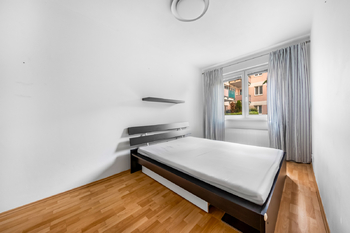 Ložnice bytu - Pronájem bytu 2+kk v osobním vlastnictví 44 m², Praha 10 - Strašnice