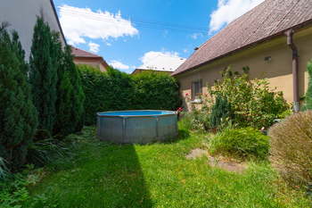 Prodej domu 186 m², Břasy