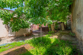 Prodej domu 186 m², Břasy