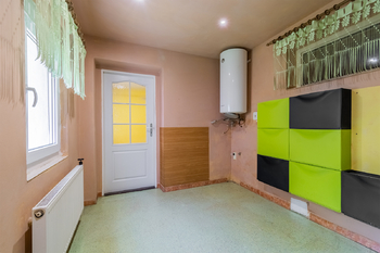 Prodej domu 186 m², Břasy