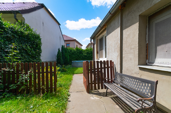 Prodej domu 186 m², Břasy
