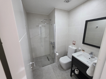 Prodej bytu 1+kk v osobním vlastnictví 30 m², Gaziveren