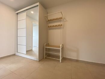 Pronájem bytu 2+kk v osobním vlastnictví 57 m², Praha 4 - Hodkovičky
