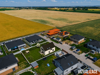 Prodej pozemku 750 m², Polerady
