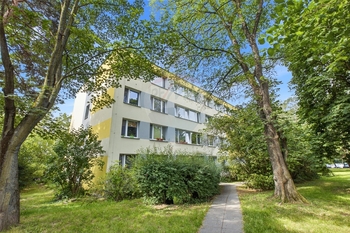 pohled na dům - Prodej bytu 3+kk v osobním vlastnictví 68 m², Praha 4 - Braník