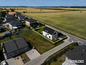 Prodej pozemku 725 m², Polerady