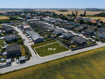 Prodej pozemku 725 m², Polerady