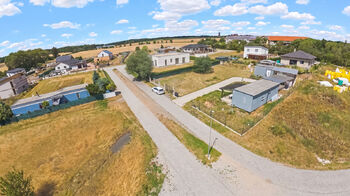 Prodej pozemku 491 m², Dobříš