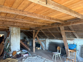 Prodej domu 380 m², Bezvěrov