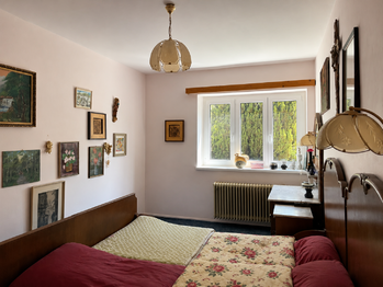 Prodej domu 380 m², Bezvěrov