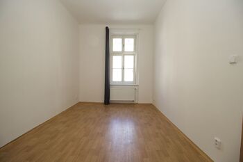 Ložnice - Pronájem bytu 2+kk v osobním vlastnictví 39 m², Praha 3 - Vinohrady