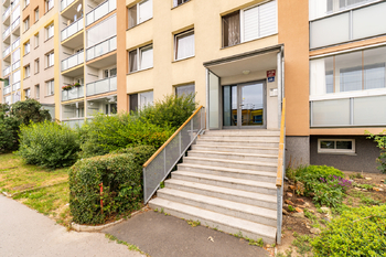 Prodej bytu 3+1 v osobním vlastnictví 74 m², Praha 4 - Chodov