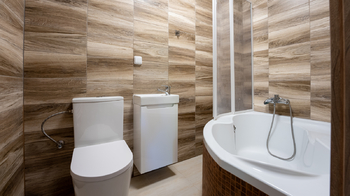 Patro - koupelna - Prodej bytu 3+kk v osobním vlastnictví 74 m², Ivanovice na Hané