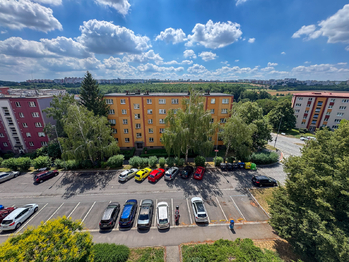Výhled z okna - Prodej bytu 2+1 v družstevním vlastnictví 52 m², Praha 10 - Záběhlice