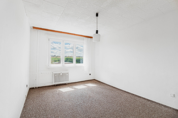 Obývací pokoj - Prodej bytu 2+1 v družstevním vlastnictví 52 m², Praha 10 - Záběhlice