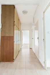 Zádveří - Prodej bytu 2+1 v družstevním vlastnictví 52 m², Praha 10 - Záběhlice