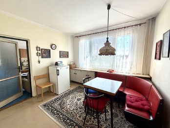 Prodej bytu 3+1 v osobním vlastnictví 71 m², Praha 10 - Malešice