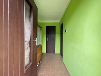 Předsíň - Prodej domu 120 m², Stříbrná Skalice
