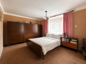 1. pokoj - ložnice - Prodej domu 120 m², Stříbrná Skalice