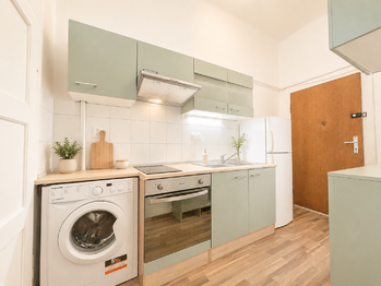 Pronájem bytu 2+kk v osobním vlastnictví 42 m², Praha 10 - Strašnice