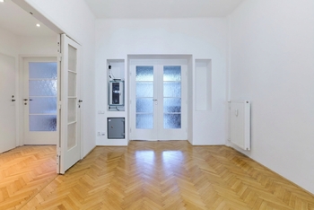 Prodej bytu 3+1 v osobním vlastnictví 106 m², Praha 3 - Vinohrady