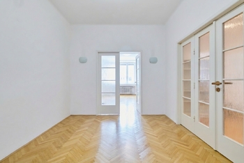 Prodej bytu 3+1 v osobním vlastnictví 106 m², Praha 3 - Vinohrady