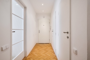 Předsíň - Prodej bytu 3+1 v osobním vlastnictví 106 m², Praha 3 - Vinohrady