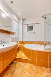 Prodej bytu 3+1 v osobním vlastnictví 106 m², Praha 3 - Vinohrady