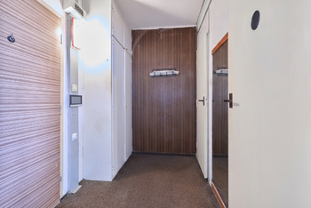 Předsíň - Prodej bytu 1+kk v osobním vlastnictví 28 m², Praha 4 - Chodov