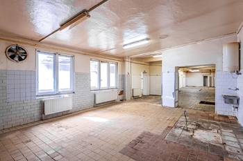 Aktuální stav dalších přízemních prostor - Pronájem kancelářských prostor 260 m², Jindřichův Hradec