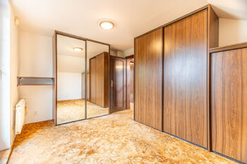 Pokoj - Prodej domu 137 m², Praha 4 - Modřany