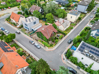 Pohled z dronu - Prodej domu 137 m², Praha 4 - Modřany