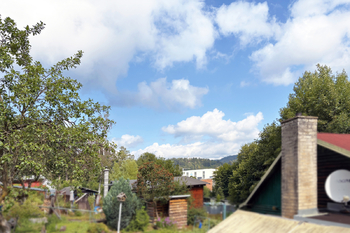 Výhled od chatky do okolí - Prodej pozemku 378 m², Nejdek