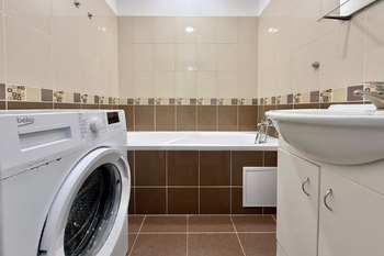 Prodej bytu 3+kk v osobním vlastnictví 70 m², Odolena Voda